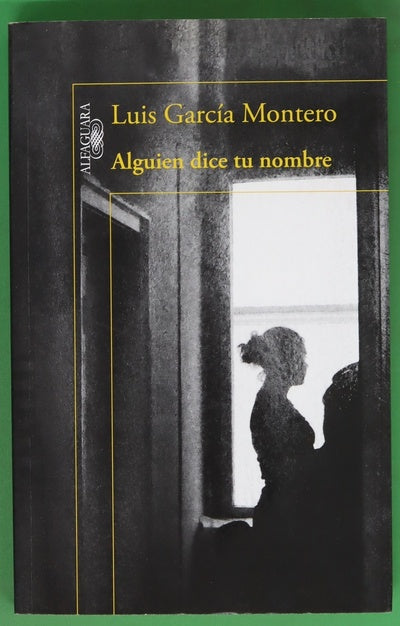 Alguien dice tu nombre