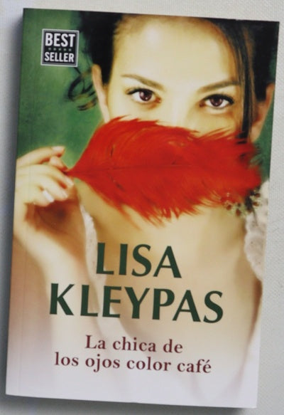 La chica de los ojos color café