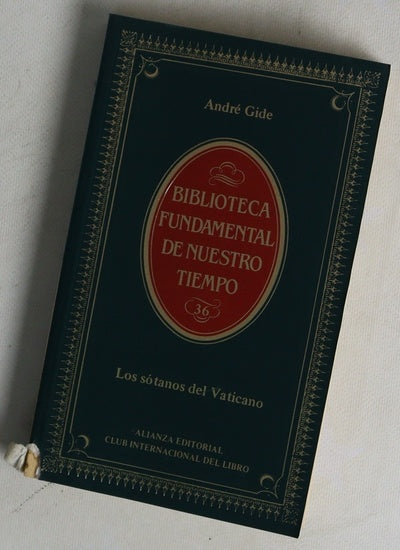 Los sótanos del Vaticano : farsa