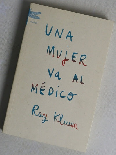 Una mujer va al médico