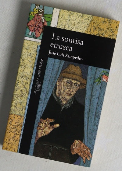 La sonrisa etrusca
