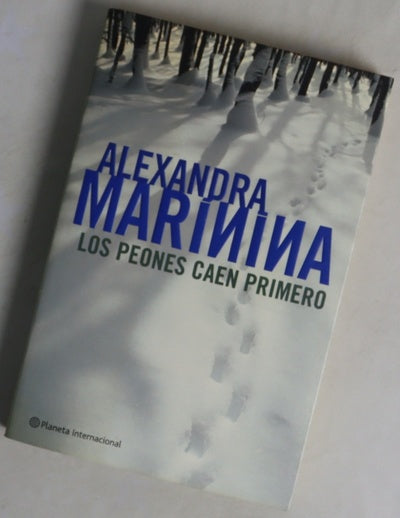 Los peones caen primero