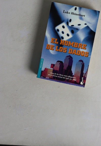 El hombre de los dados