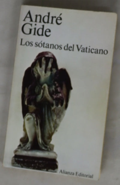 Los sótanos del Vaticano : farsa