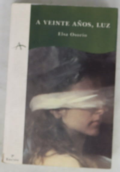A veinte años, Luz