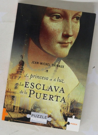 La princesa de la luz, la esclava de la puerta