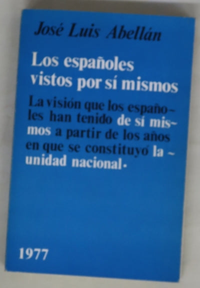 Los españoles vistos por sí mismos