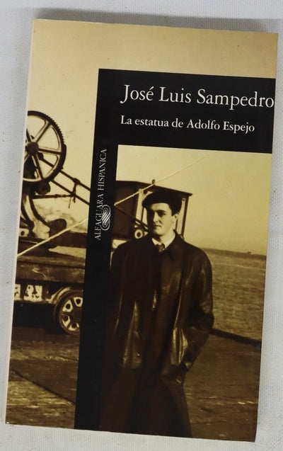 La estatua de Adolfo Espejo