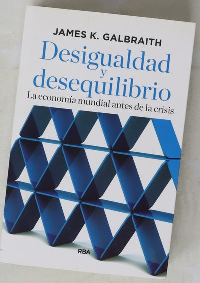 Desigualdad y desequilibrio : la economía mundial antes de la crisis