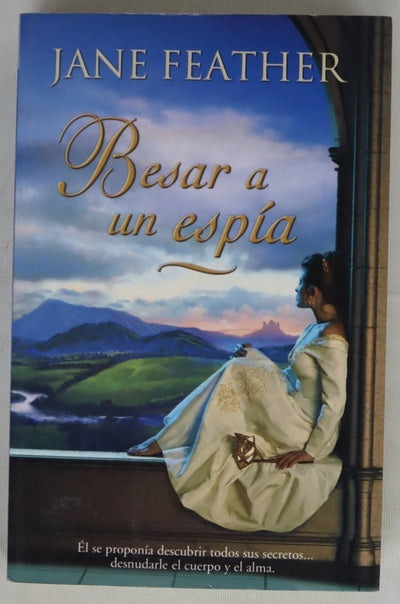 Besar a un espía
