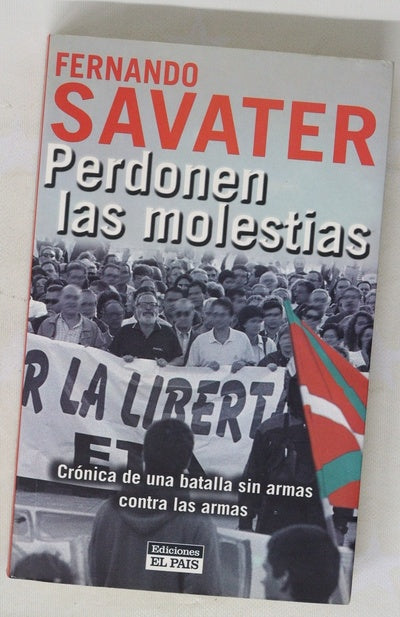 Perdonen las molestias crónica de una batalla sin armas contra las armas