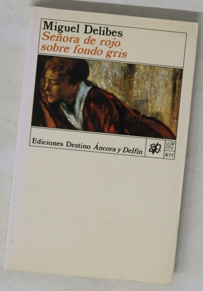 Señora de rojo sobre fondo gris
