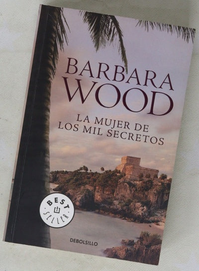 La mujer de los mil secretos
