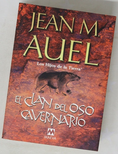 El clan del oso cavernario