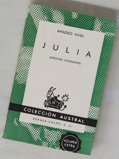 Julia : (ensayos literarios)
