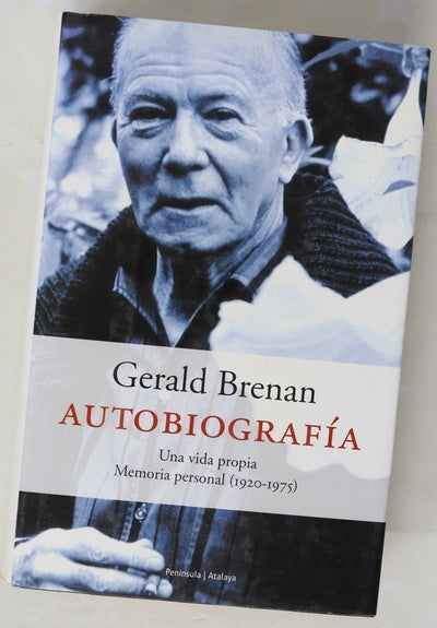 Autobiografía una vida propia : memoria personal (1920-1975)