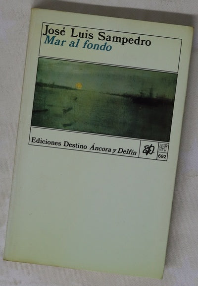 Mar al fondo