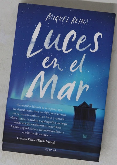 Luces en el mar
