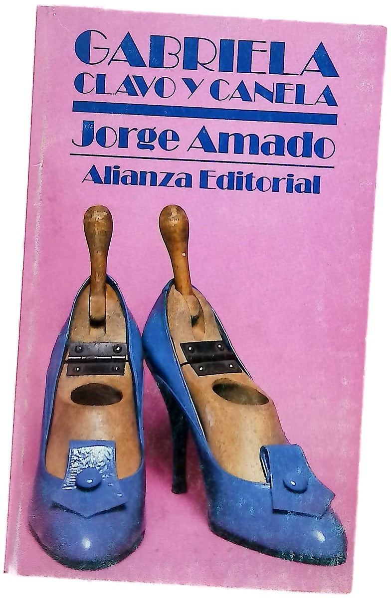 Gabriela clavo y canela