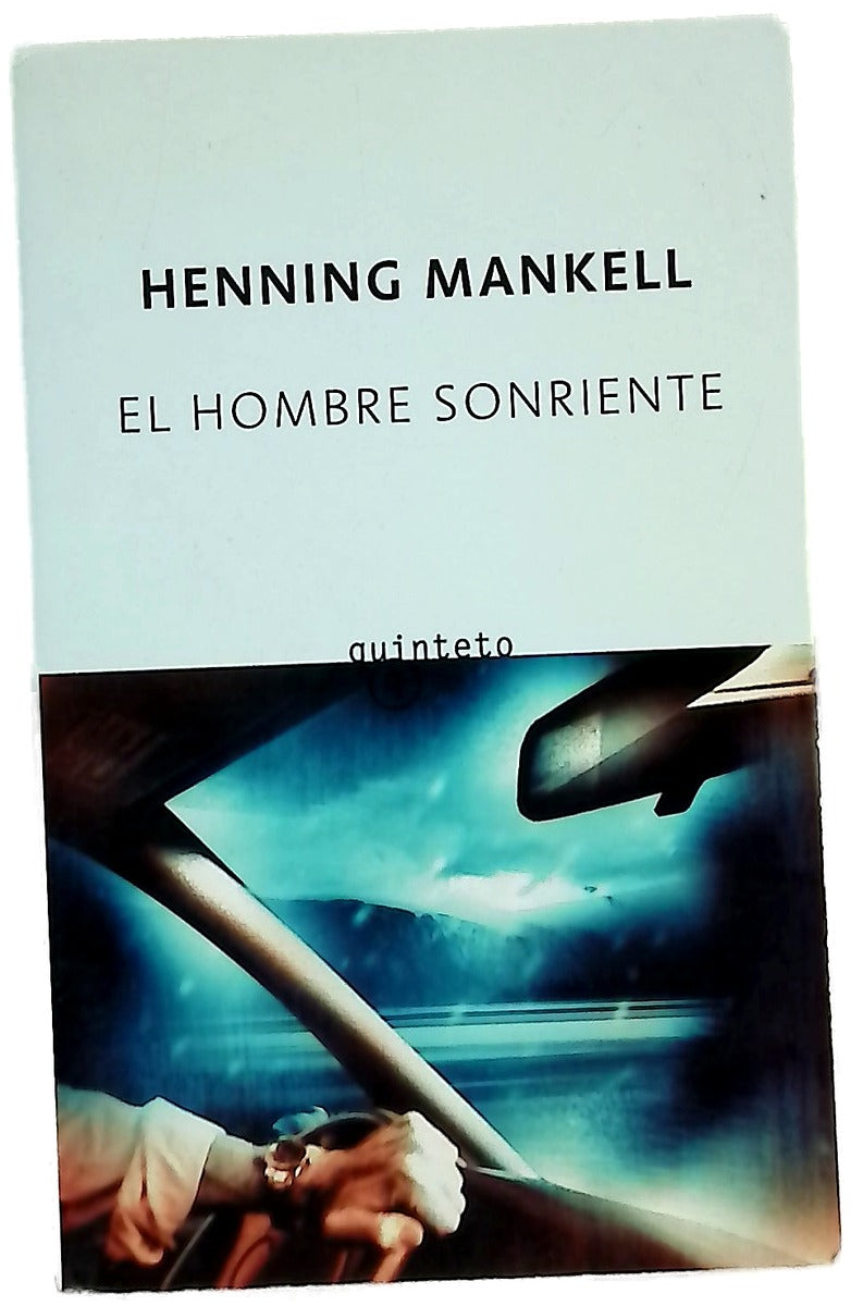 El hombre sonriente