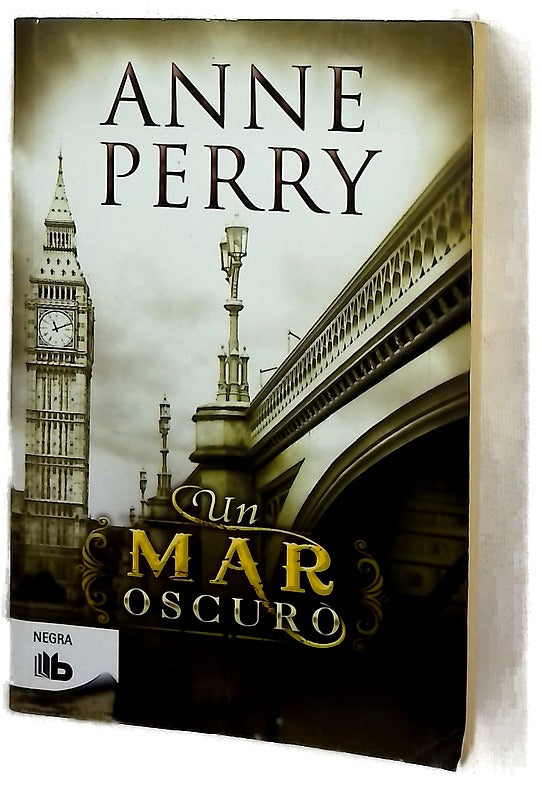 Un mar oscuro