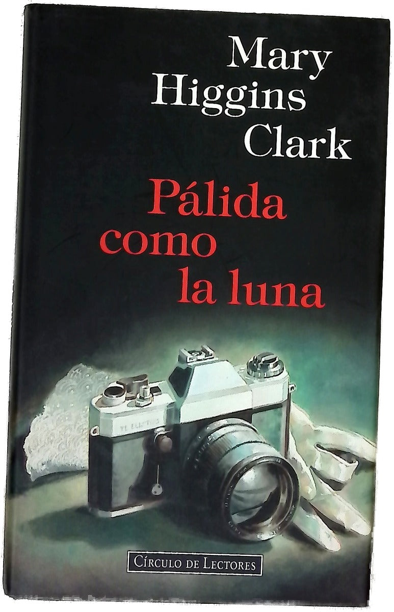 Pálida como la luna