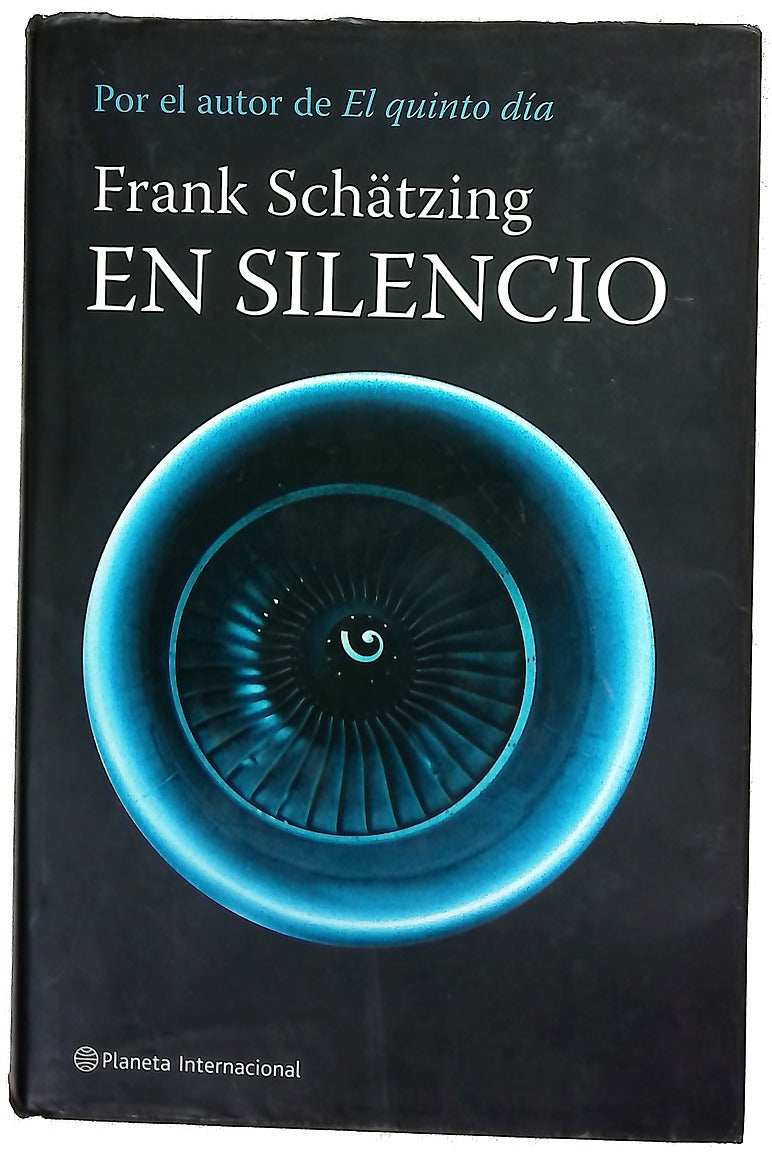 En silencio
