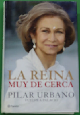 La reina muy de cerca