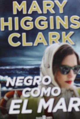 Negro como el mar