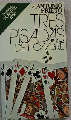 Tres pisadas de hombre