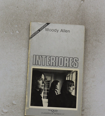 Interiores guión de Woody Allen