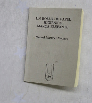 Un rollo de papel higiénico marca elefante