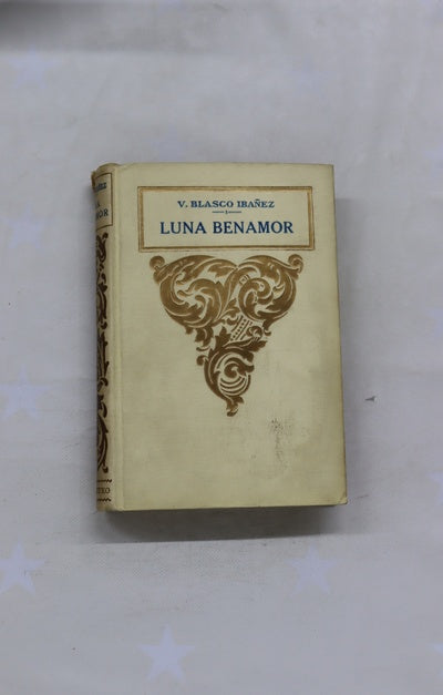 Luna Benamor
