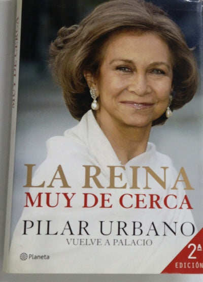 La reina muy de cerca