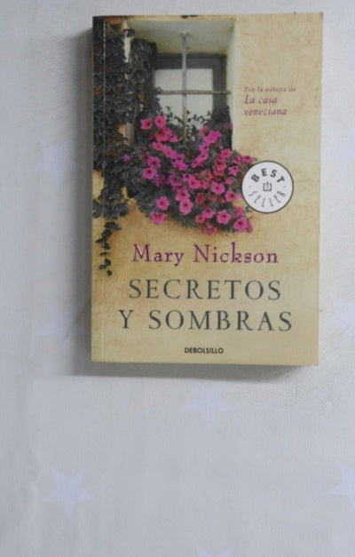 Secretos y sombras
