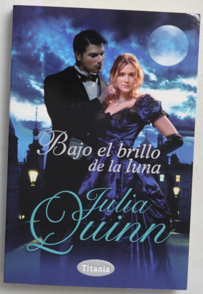 Bajo el brillo de la luna