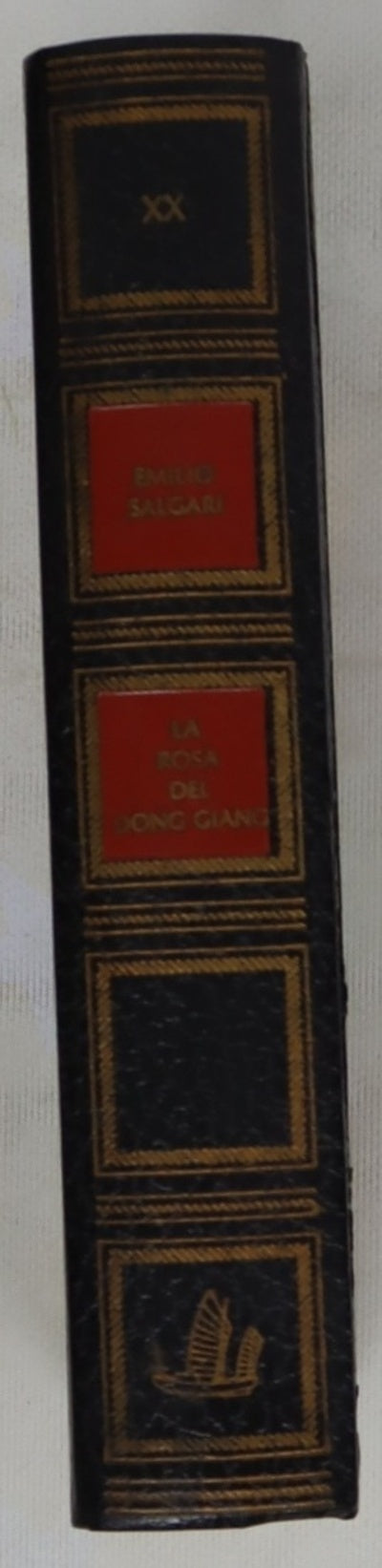 La rosa del Dong-Giang ; La perla del río rojo
