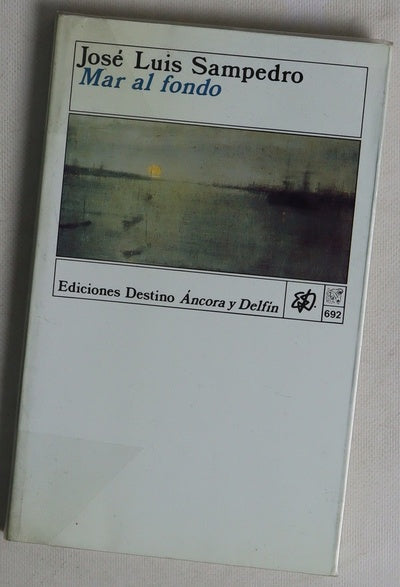 Mar al fondo