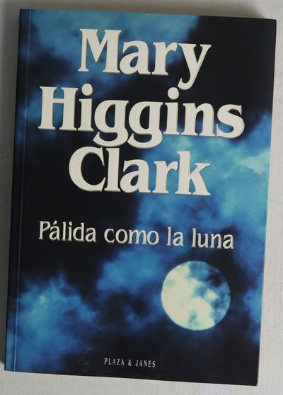Pálida como la luna