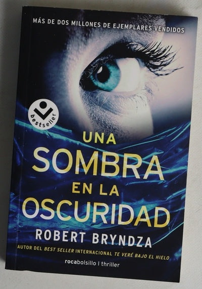 Una sombra en la oscuridad