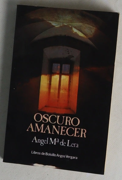 Oscuro amanecer