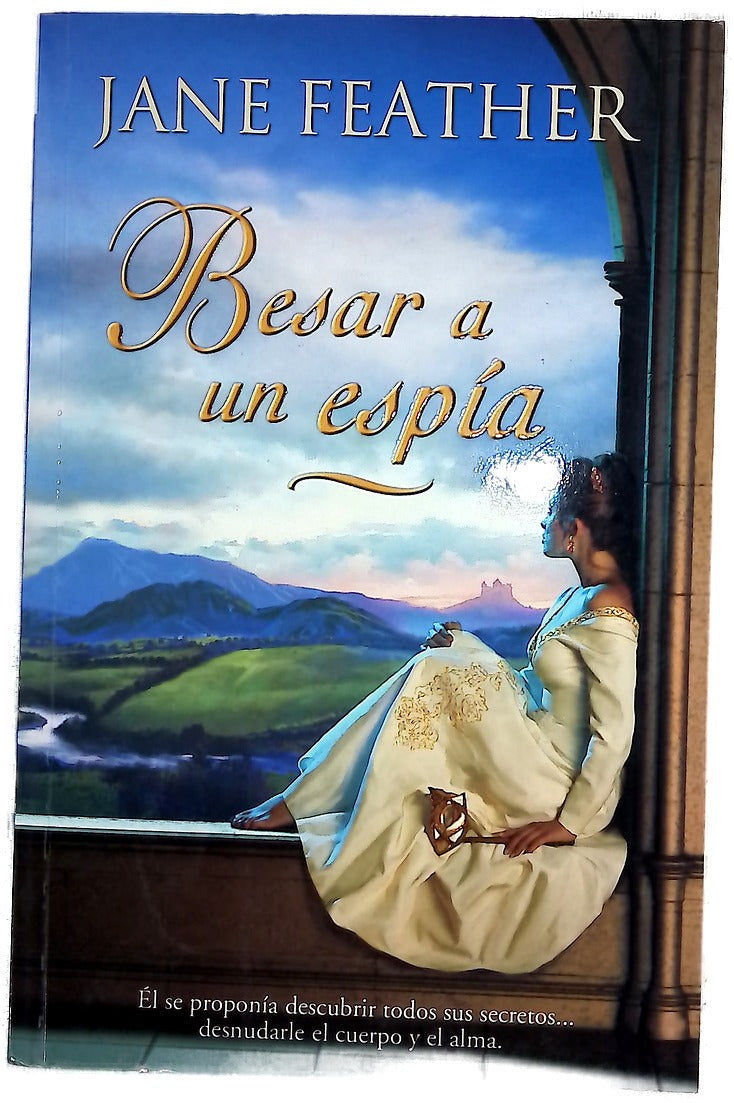 Besar a un espía