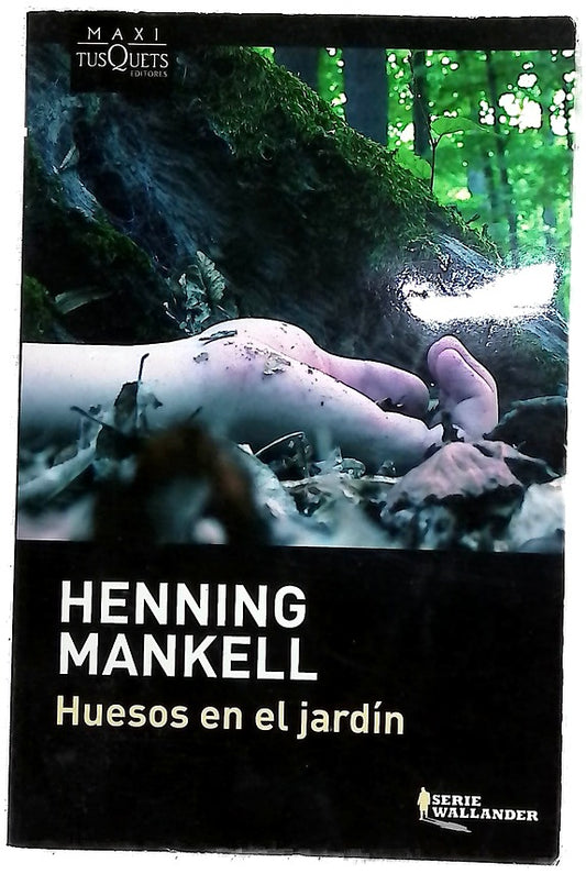 Huesos en el jardín