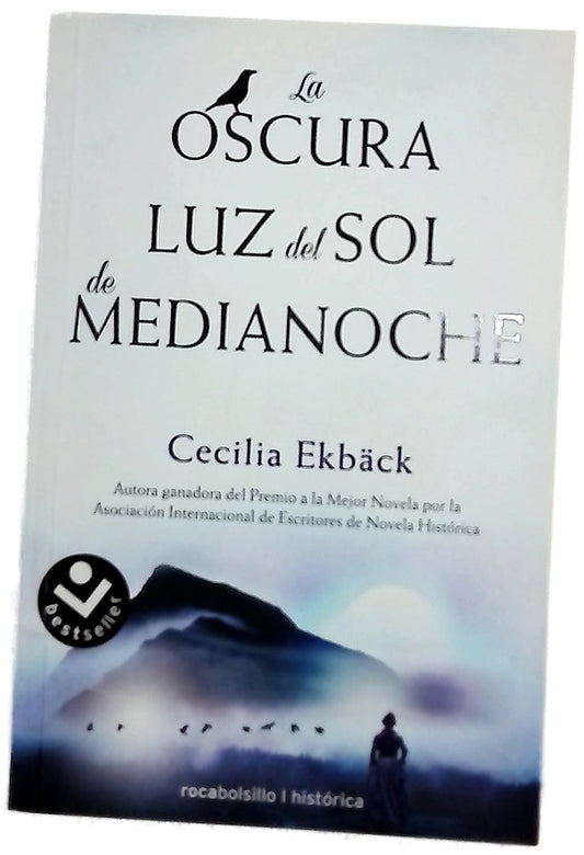 La oscura luz del sol de medianoche