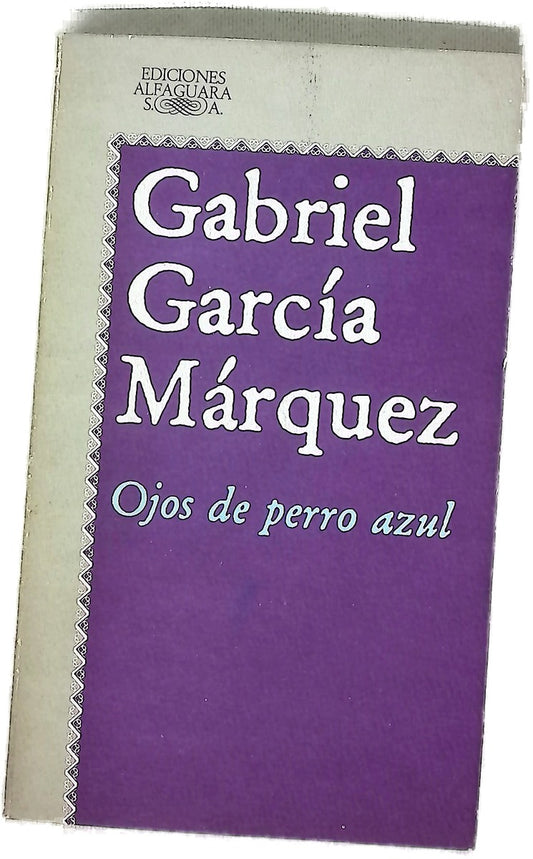 Ojos de perro azul