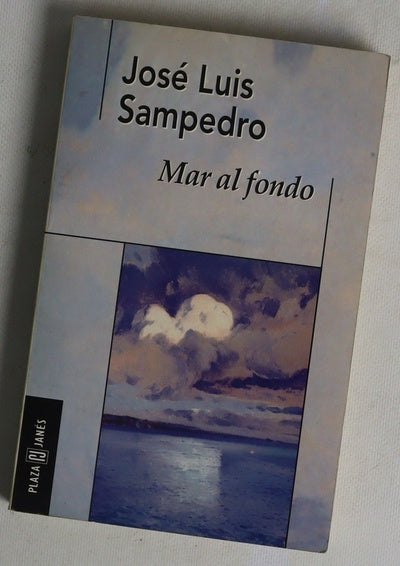 Mar al fondo