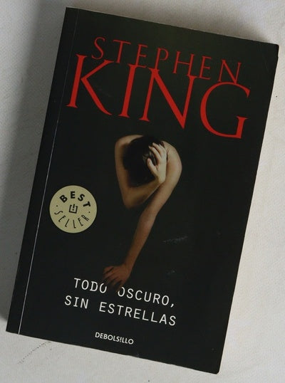 Todo oscuro, sin estrellas