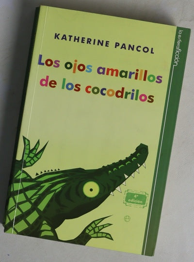 Los ojos amarillos de los cocodrilos