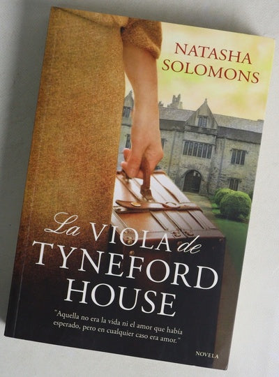 La viola de Tyneford House