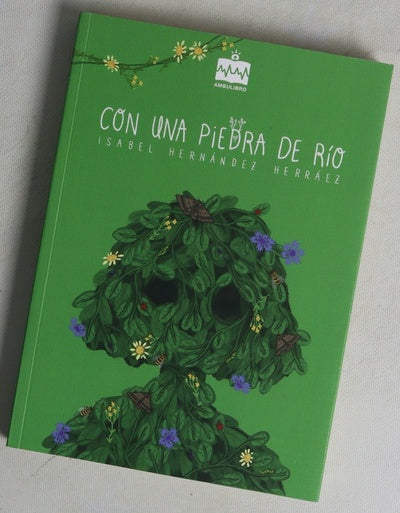 Con una piedra de río